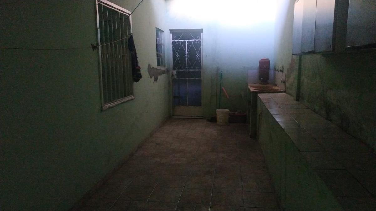 Casa, Industrial, 9 Quartos, 1 Vaga