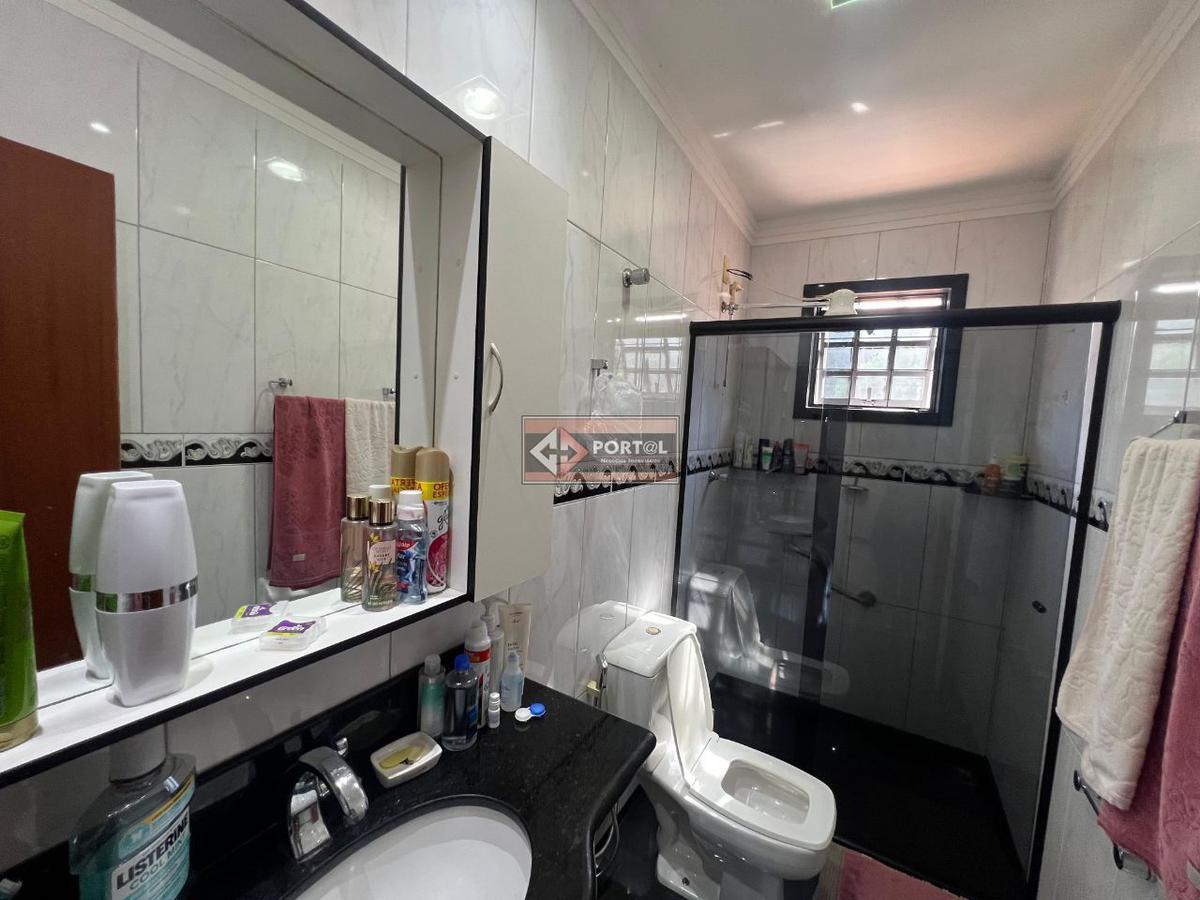 Casa, Planalto, 4 Quartos, 3 Vagas, 1 Suíte