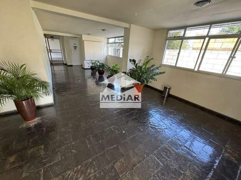 Apartamento, Sagrada Família, 2 Quartos, 1 Vaga