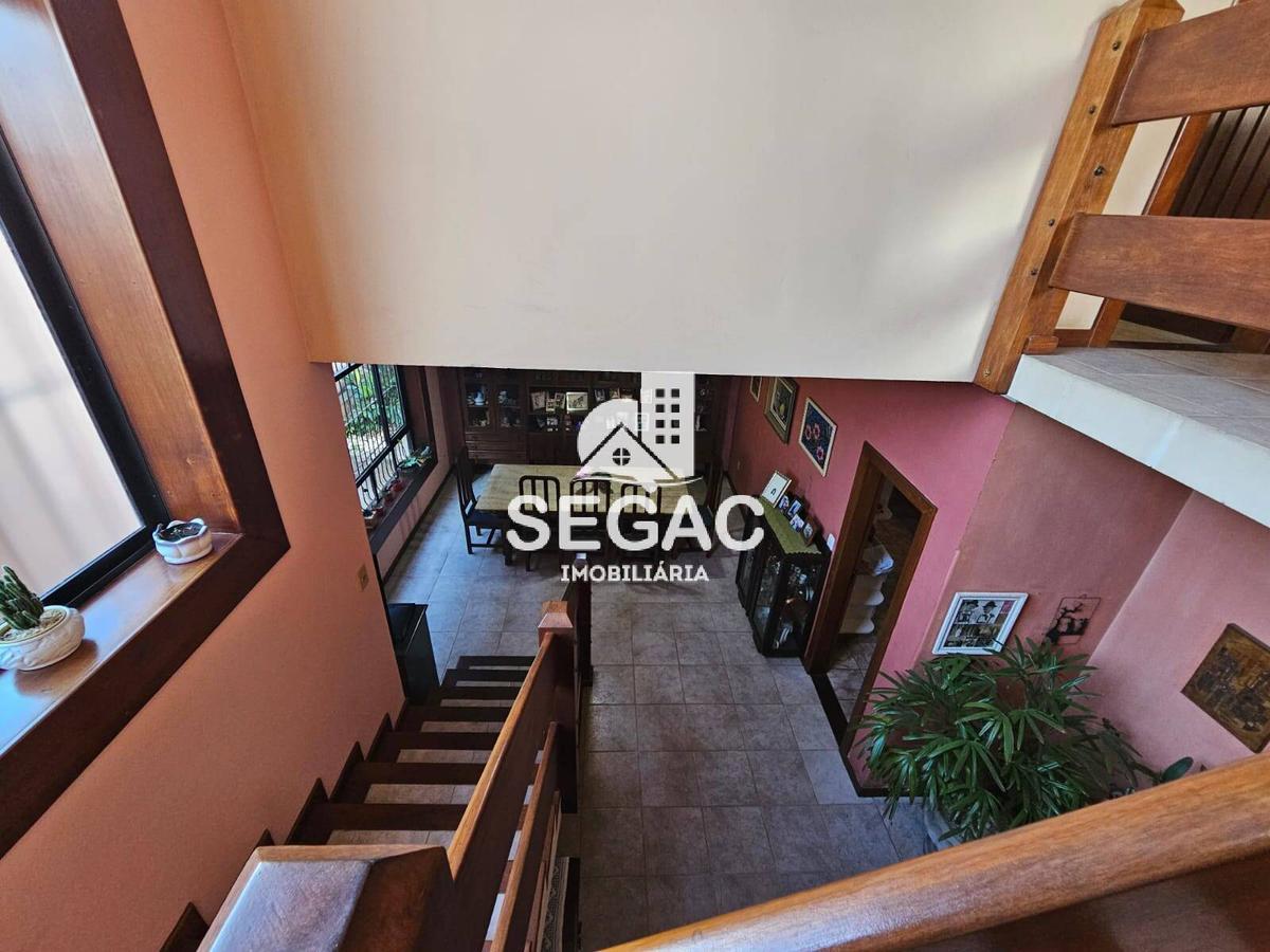 Casa, Nova Suíssa, 3 Quartos, 5 Vagas, 1 Suíte