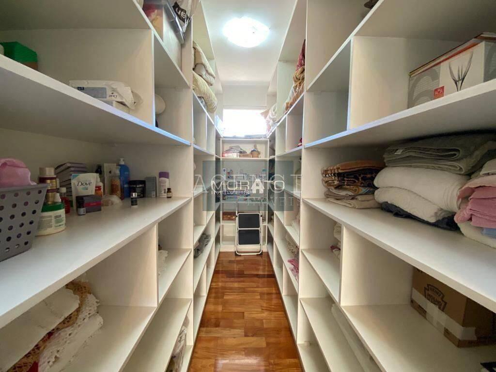 Casa, Braúnas, 5 Quartos, 0 Vaga, 2 Suítes