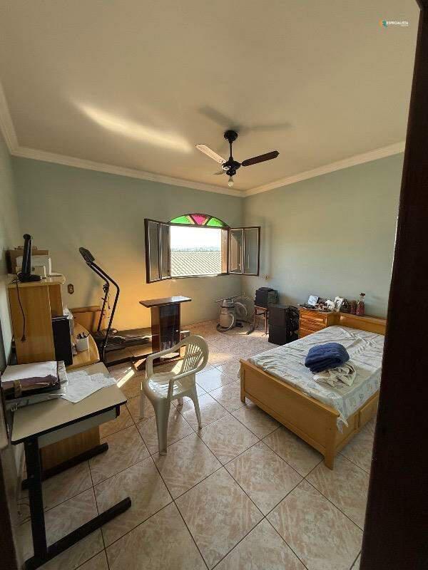 Casa, Frimisa, 4 Quartos, 0 Vaga, 1 Suíte