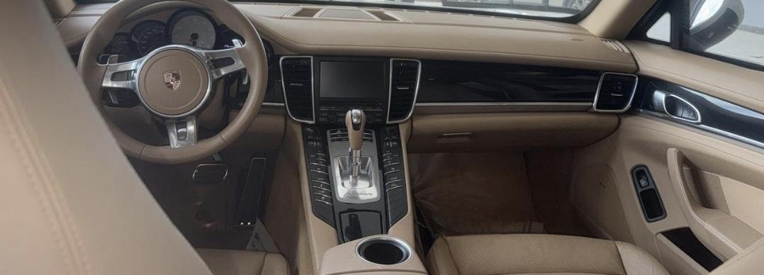 Porsche Panamera Turbo S 4.8