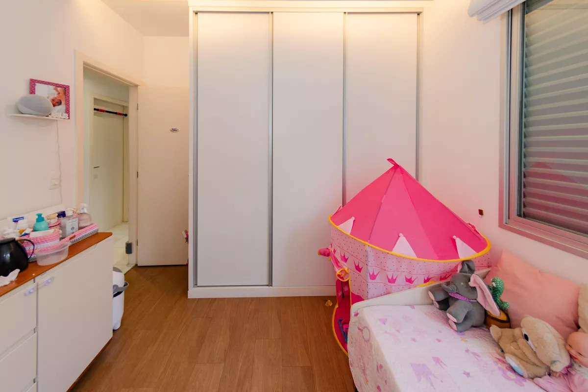 Apartamento, Vila Paris, 3 Quartos, 2 Vagas, 1 Suíte