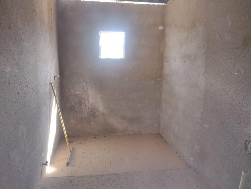 Casa, Santo Antônio (roça Grande), 4 Quartos, 0 Vaga