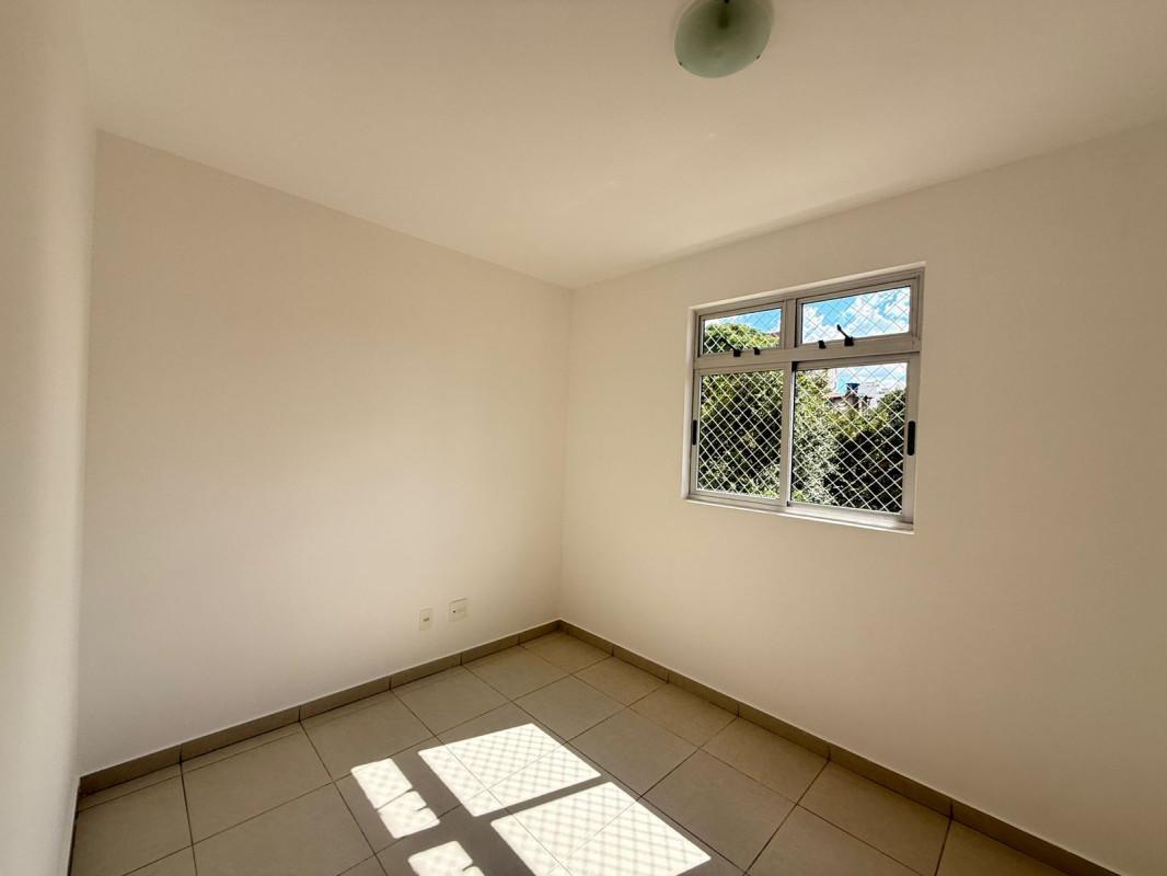 Apartamento, Sagrada Família, 3 Quartos, 2 Vagas, 1 Suíte