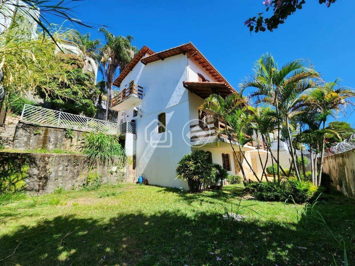 Casa, Santa Lúcia, 5 Quartos, 6 Vagas, 2 Suítes