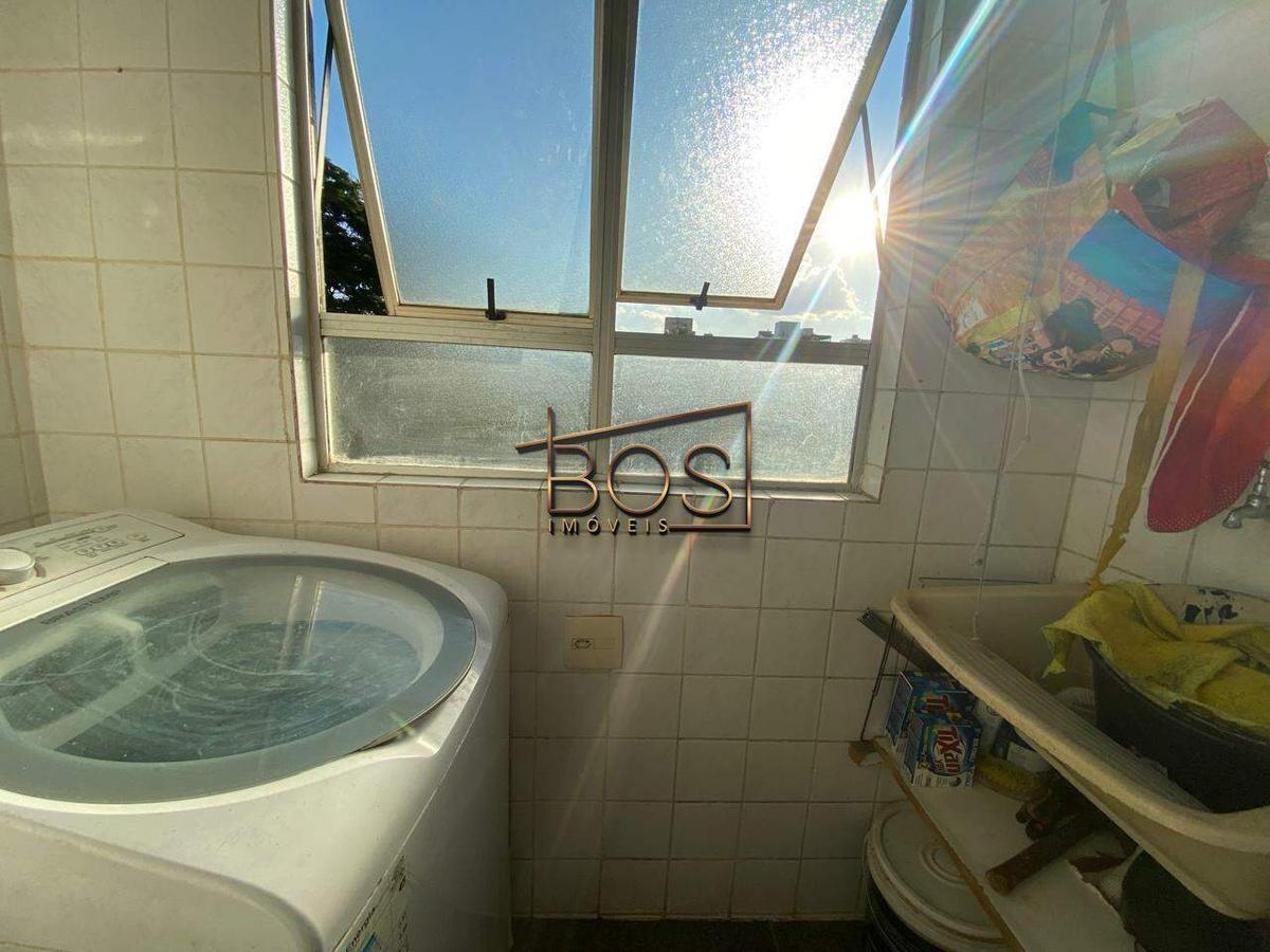 Apartamento, Sagrada Família, 3 Quartos, 1 Vaga, 1 Suíte