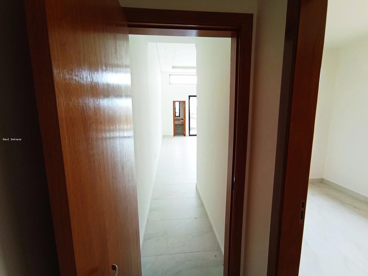 Casa, Santa Mônica, 3 Quartos, 2 Vagas, 1 Suíte