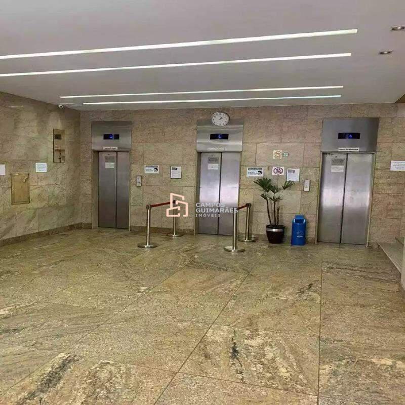 Sala, Centro
