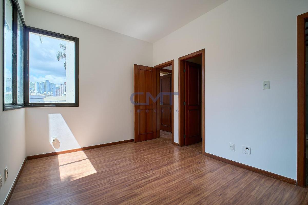 Apartamento, Serra, 4 Quartos, 2 Vagas, 1 Suíte