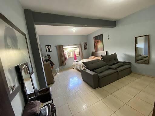Casa, Caladinho, 4 Quartos, 7 Vagas, 1 Suíte