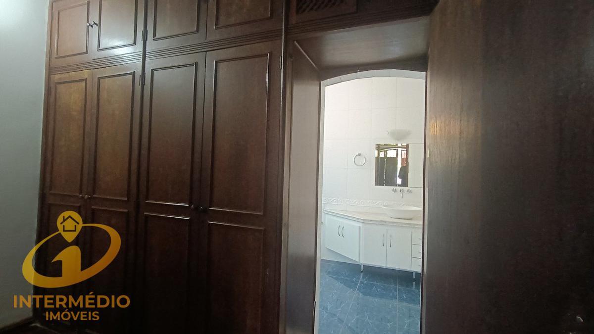 Casa, Álvaro Camargos, 4 Quartos, 4 Vagas, 1 Suíte