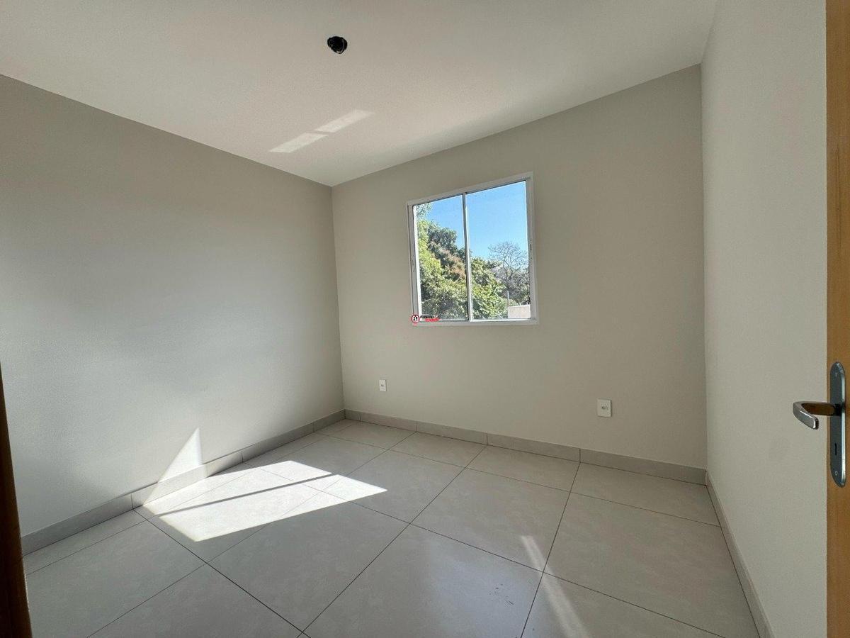 Apartamento, Santa Mônica, 2 Quartos, 1 Vaga