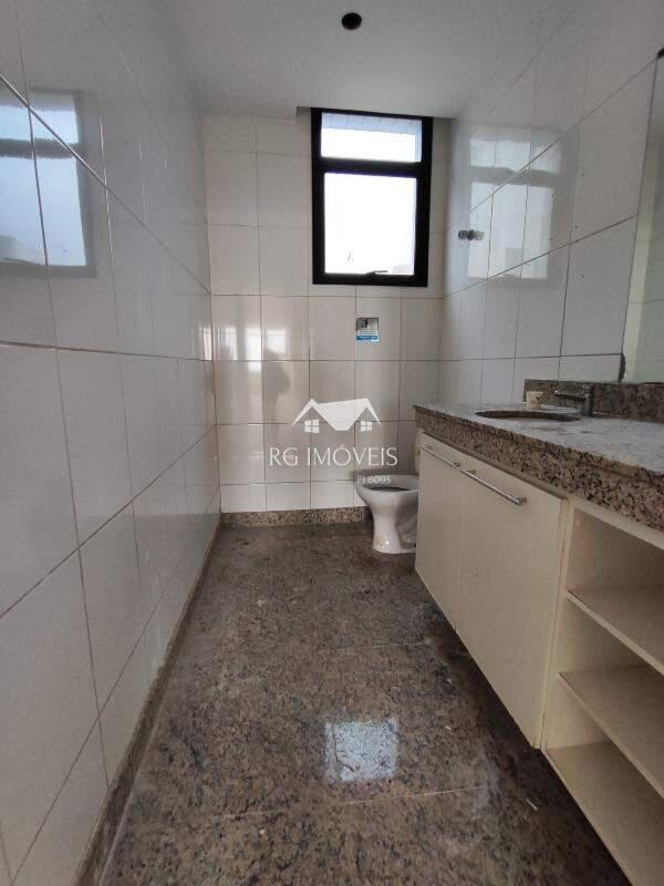 Andar, Estoril, 0 Quarto, 5 Vagas