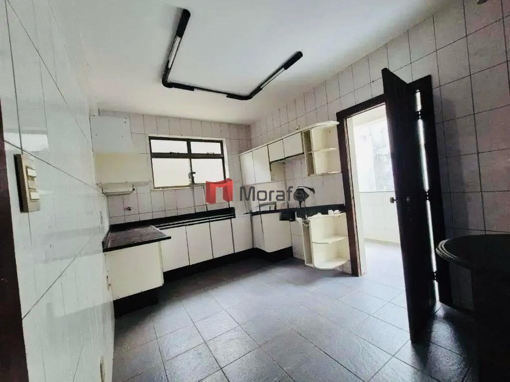 Casa, Itapoã, 5 Quartos, 2 Vagas, 1 Suíte