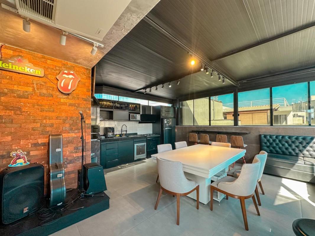 Cobertura, Ouro Preto, 2 Quartos, 2 Vagas, 1 Suíte