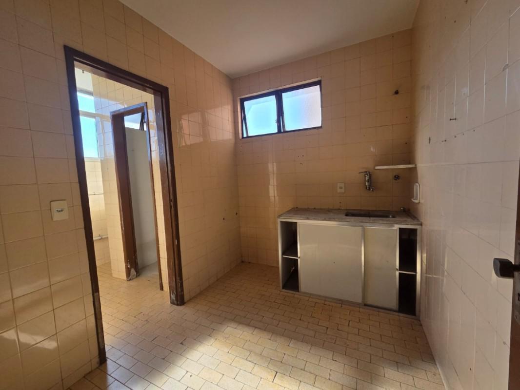 Apartamento, Conjunto Califórnia, 3 Quartos, 2 Vagas