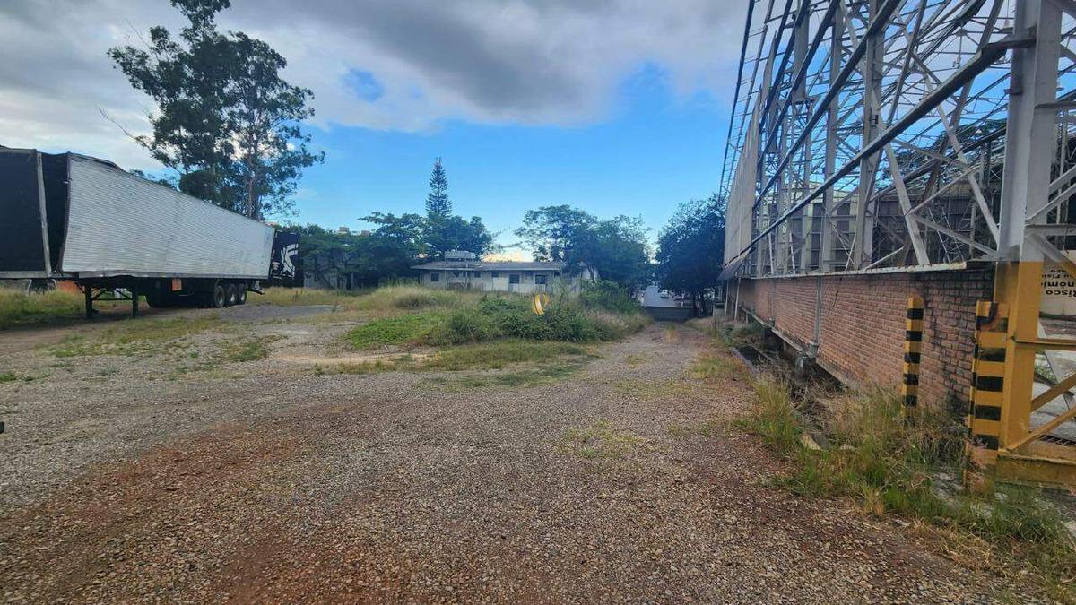 Galpão, Califórnia, 0 Quarto, 0 Vaga