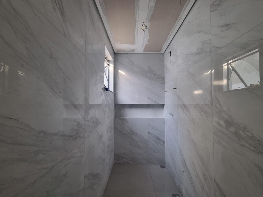 Casa, Europa, 2 Quartos, 3 Vagas, 1 Suíte