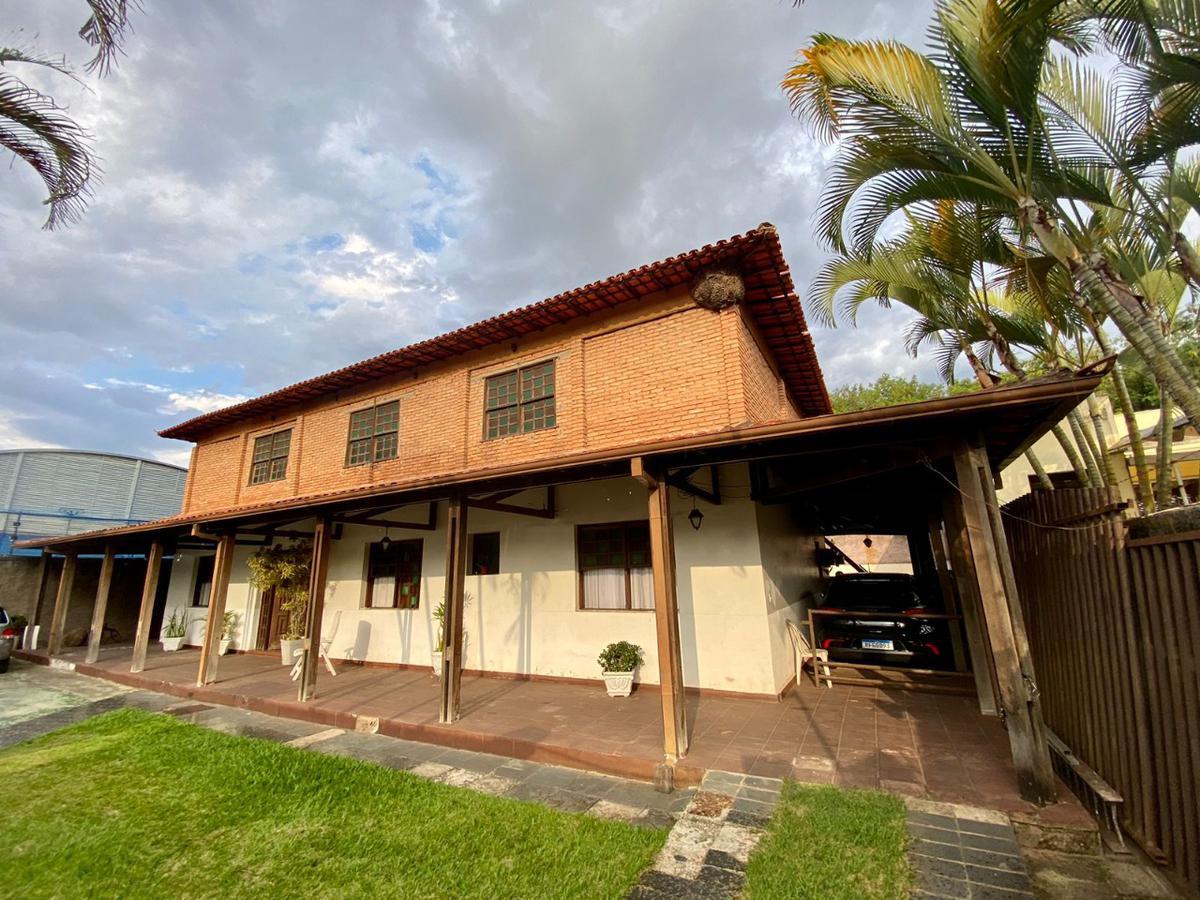 Casa, Pampulha, 10 Quartos, 15 Vagas, 1 Suíte