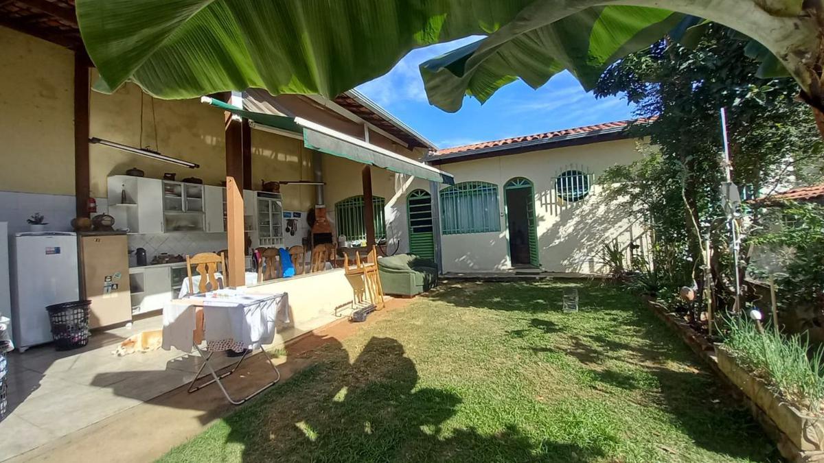 Casa, Santa Rosa, 3 Quartos, 2 Vagas, 1 Suíte