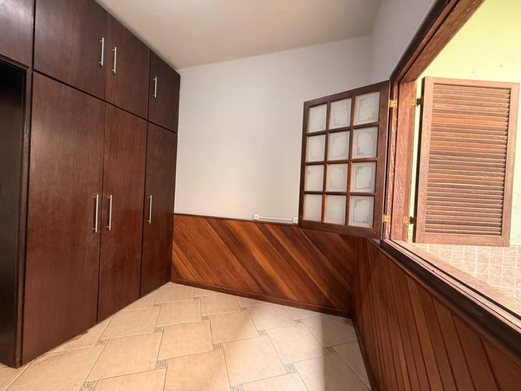 Casa, Sagrada Família, 3 Quartos, 3 Vagas, 2 Suítes