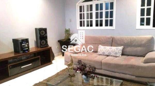 Casa, Trevo, 3 Quartos, 4 Vagas, 3 Suítes