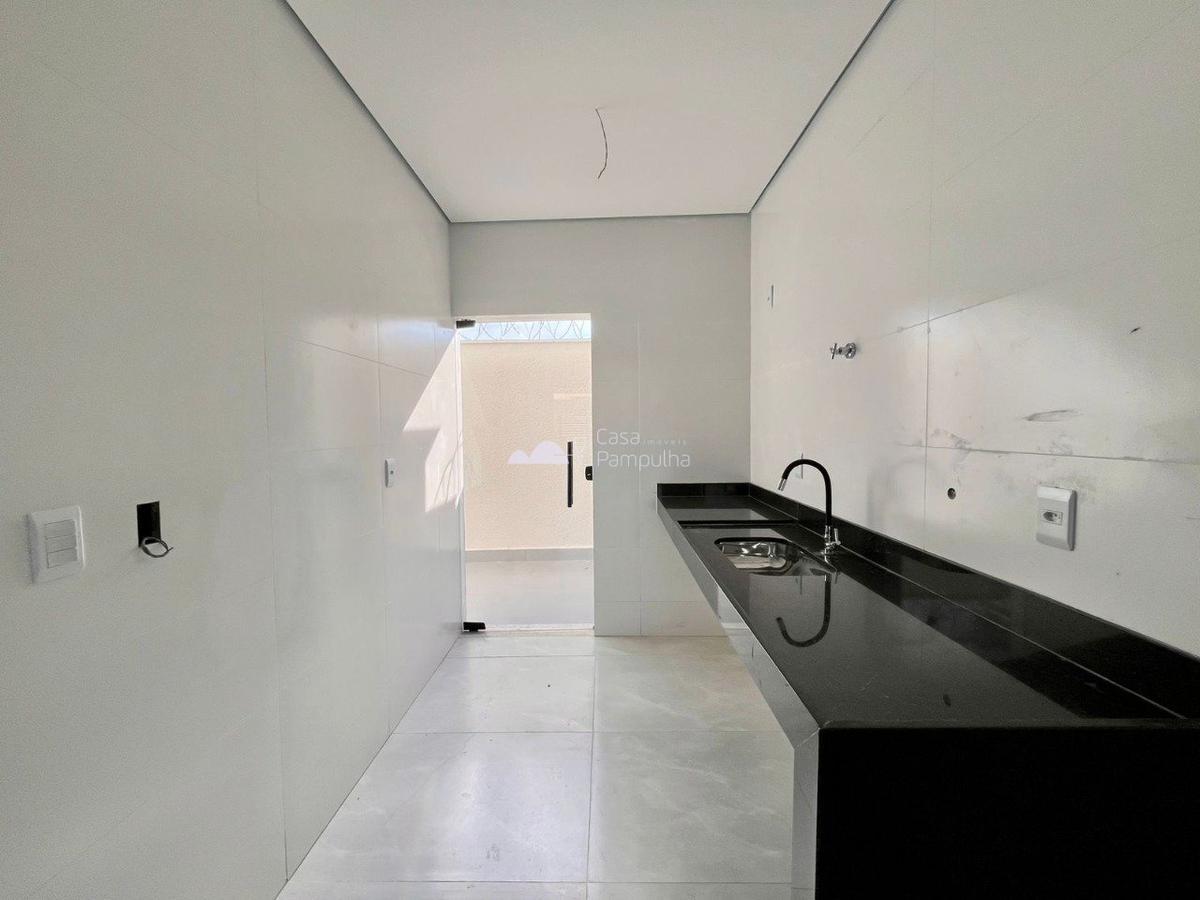 Casa, Planalto, 2 Quartos, 1 Vaga, 2 Suítes
