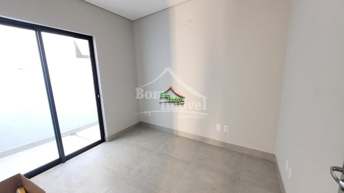 Sala, Centro, 0 Quarto, 0 Vaga