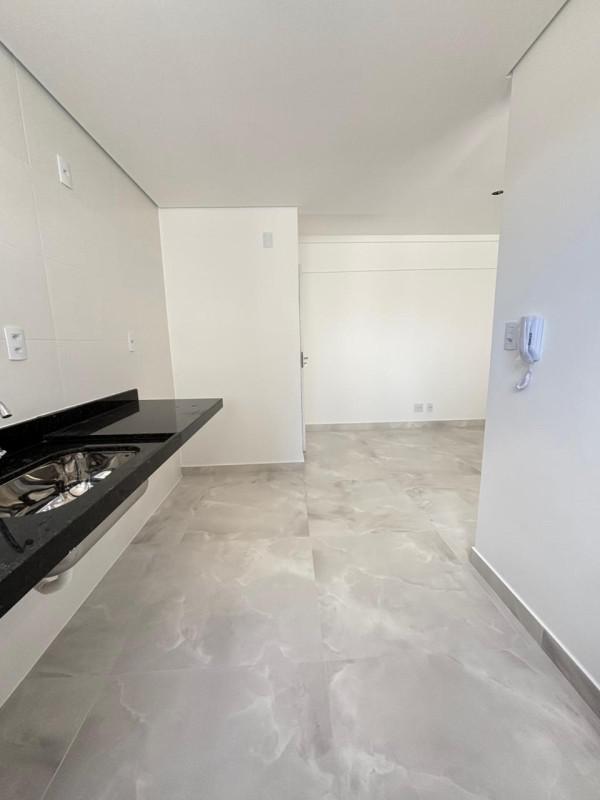 Apartamento, Sagrada Família, 2 Quartos, 2 Vagas, 1 Suíte