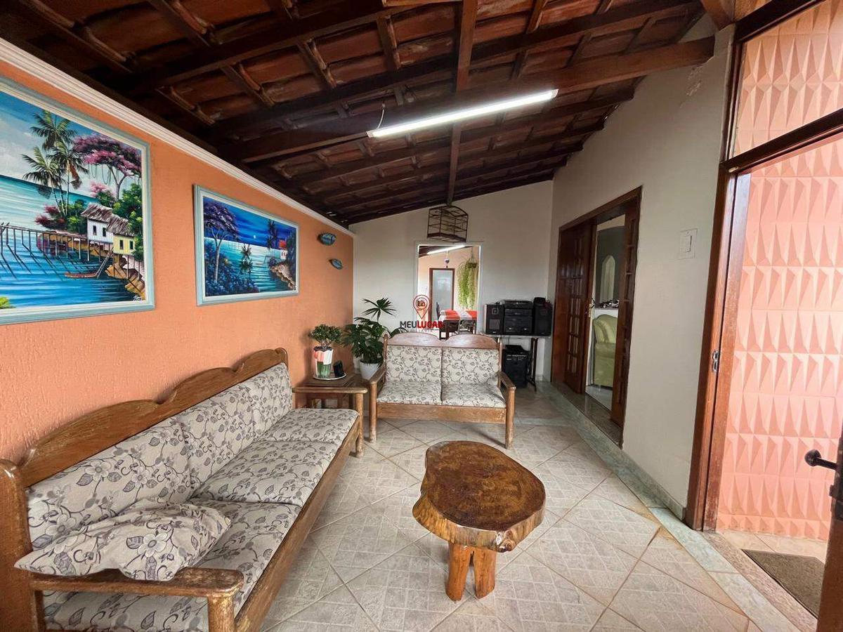 Casa, Diamante, 4 Quartos, 2 Vagas, 1 Suíte