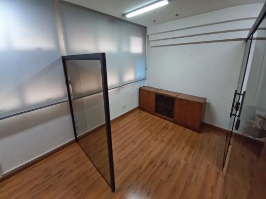 Sala, Funcionários, 0 Quarto, 1 Vaga