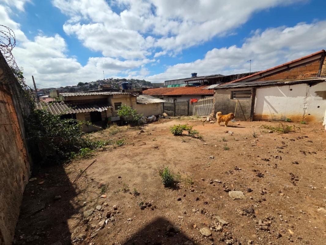 Casa, Coqueiros, 2 Quartos, 6 Vagas