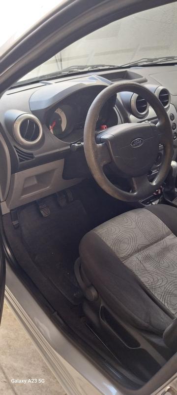Ford Fiesta Sed. 1.6 8v Flex 4p