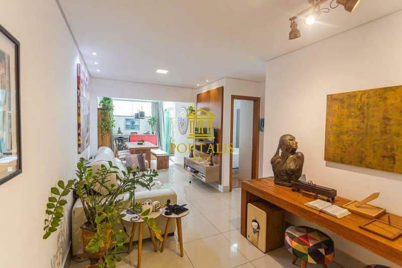 Apartamento, Serra, 2 Quartos, 2 Vagas, 1 Suíte