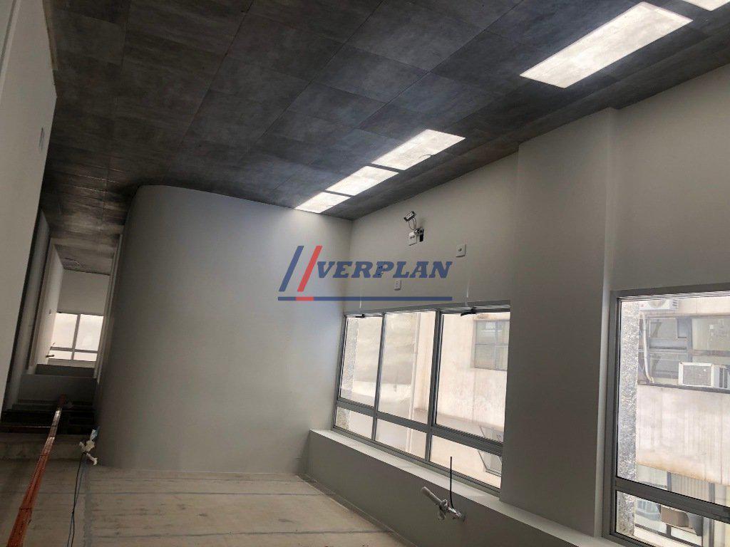 Prédio, Funcionários, 3 Vagas