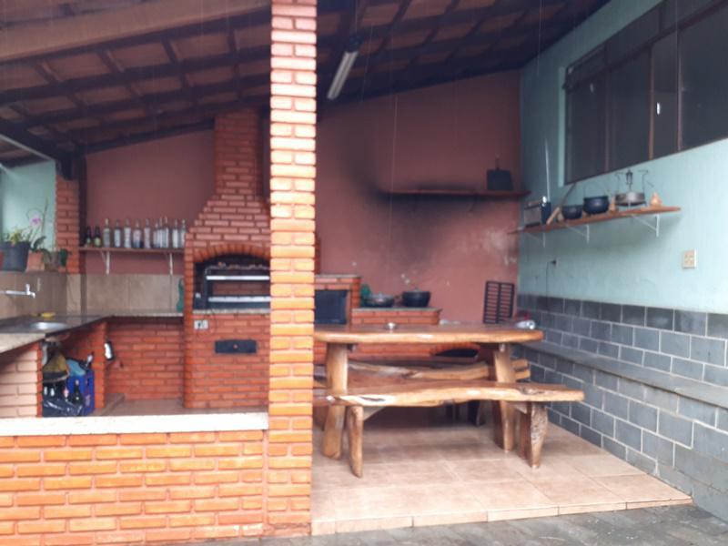 Casa, Santa Mônica, 4 Quartos, 4 Vagas, 2 Suítes