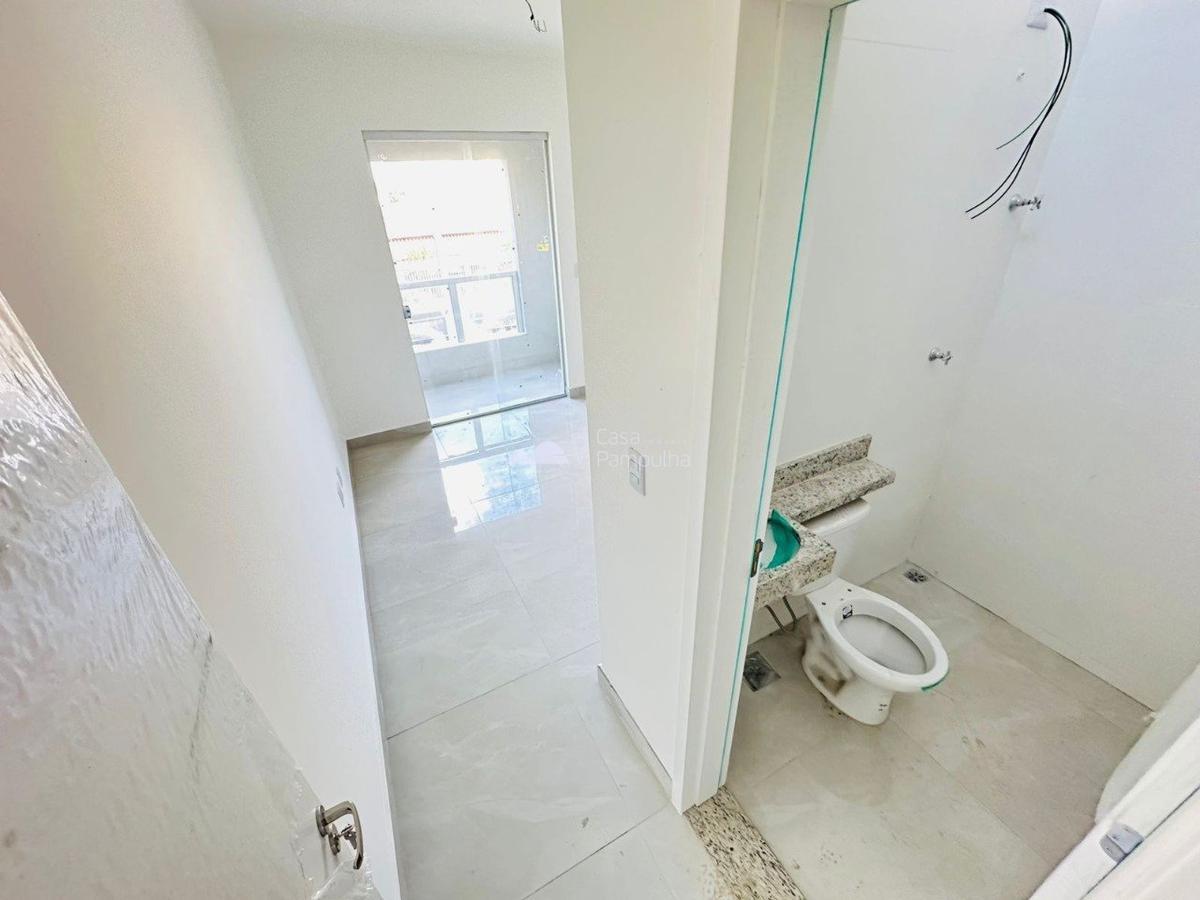 Casa, Floramar, 2 Quartos, 1 Vaga, 2 Suítes