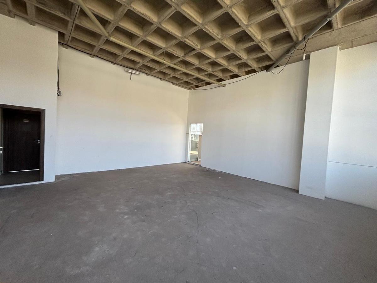 Sala, Estoril, 0 Quarto, 0 Vaga