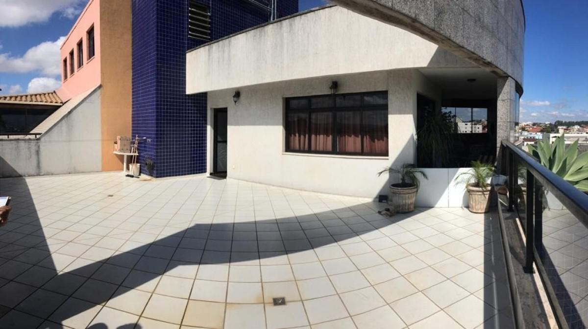 Cobertura, Santa Cruz Industrial, 3 Quartos, 5 Vagas, 1 Suíte