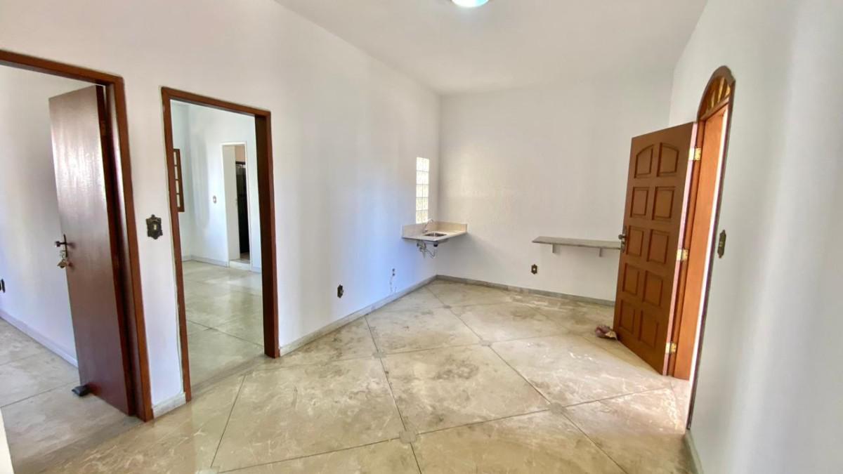 Casa Comercial, Santa Teresa, 2 Quartos, 0 Vaga, 2 Suítes