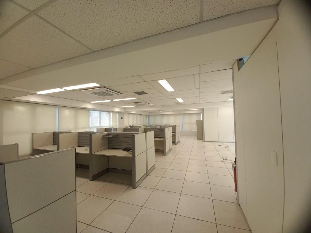 Sala, Savassi, 0 Quarto, 2 Vagas