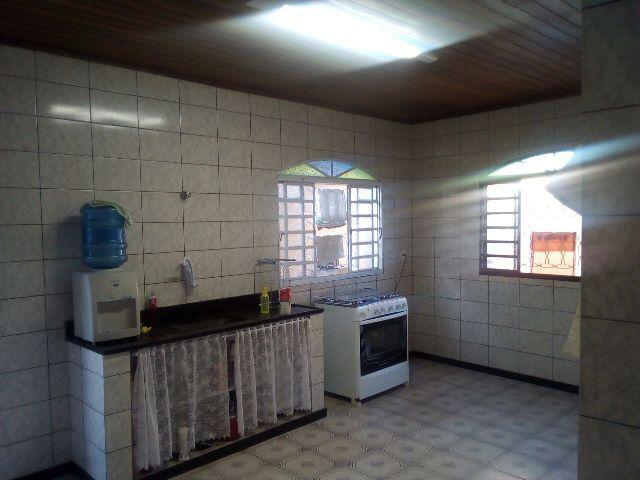 Casa, Vale das Amendoeiras, 3 Quartos, 6 Vagas, 0 Suíte