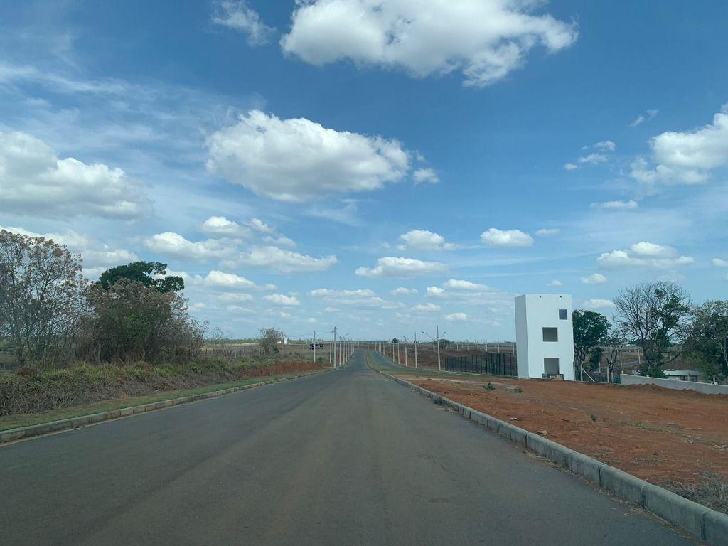 Lote, Pontevila, 0 Quarto, 0 Vaga