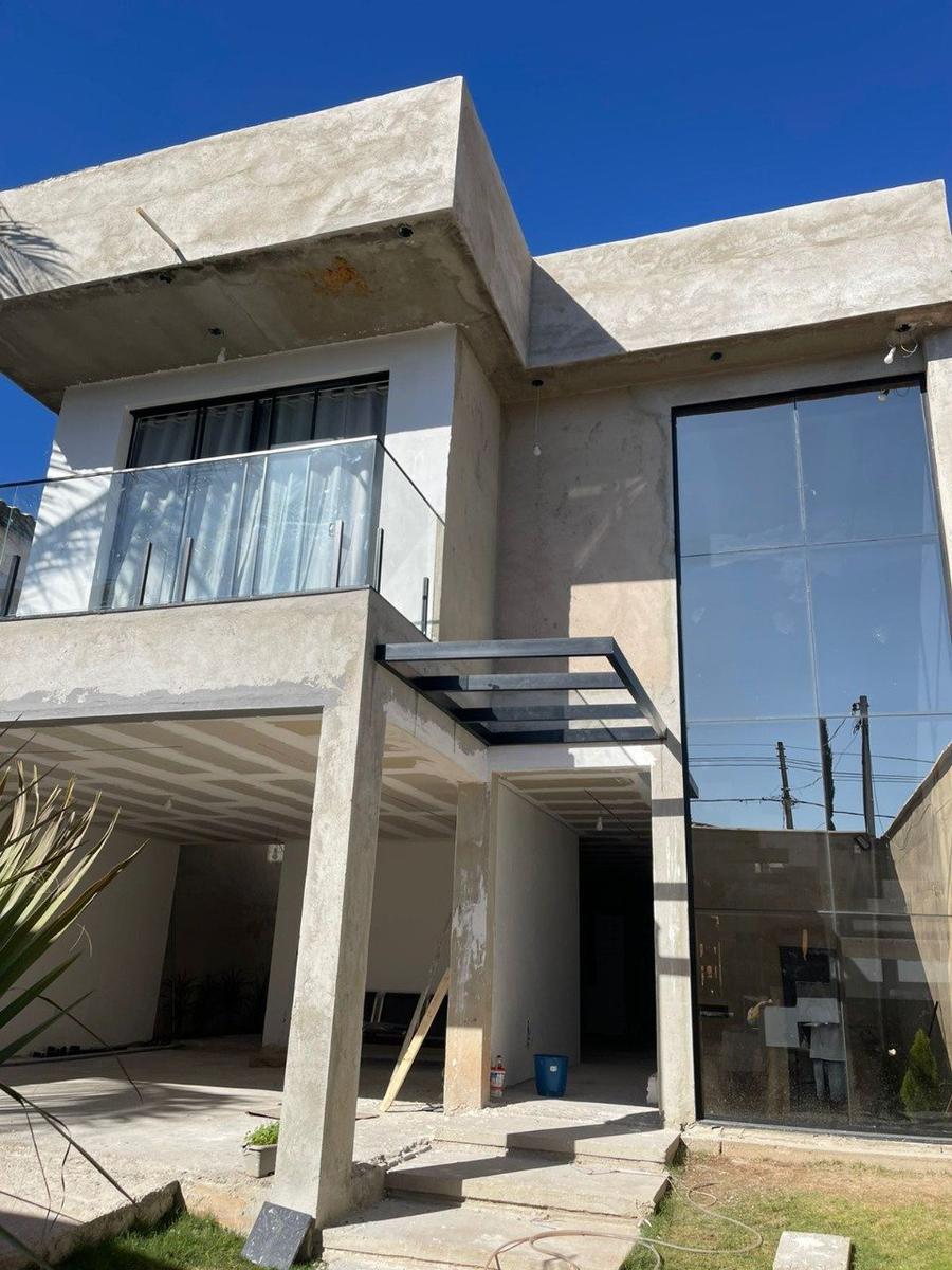 Casa, Trevo, 5 Quartos, 4 Vagas, 2 Suítes