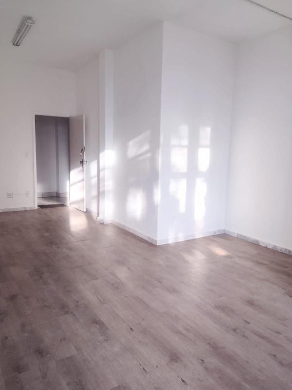 Sala, Barro Preto, 0 Quarto, 0 Vaga