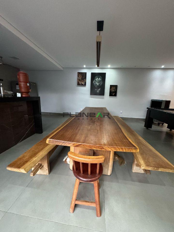 Casa, Centro, 4 Quartos, 4 Vagas, 2 Suítes