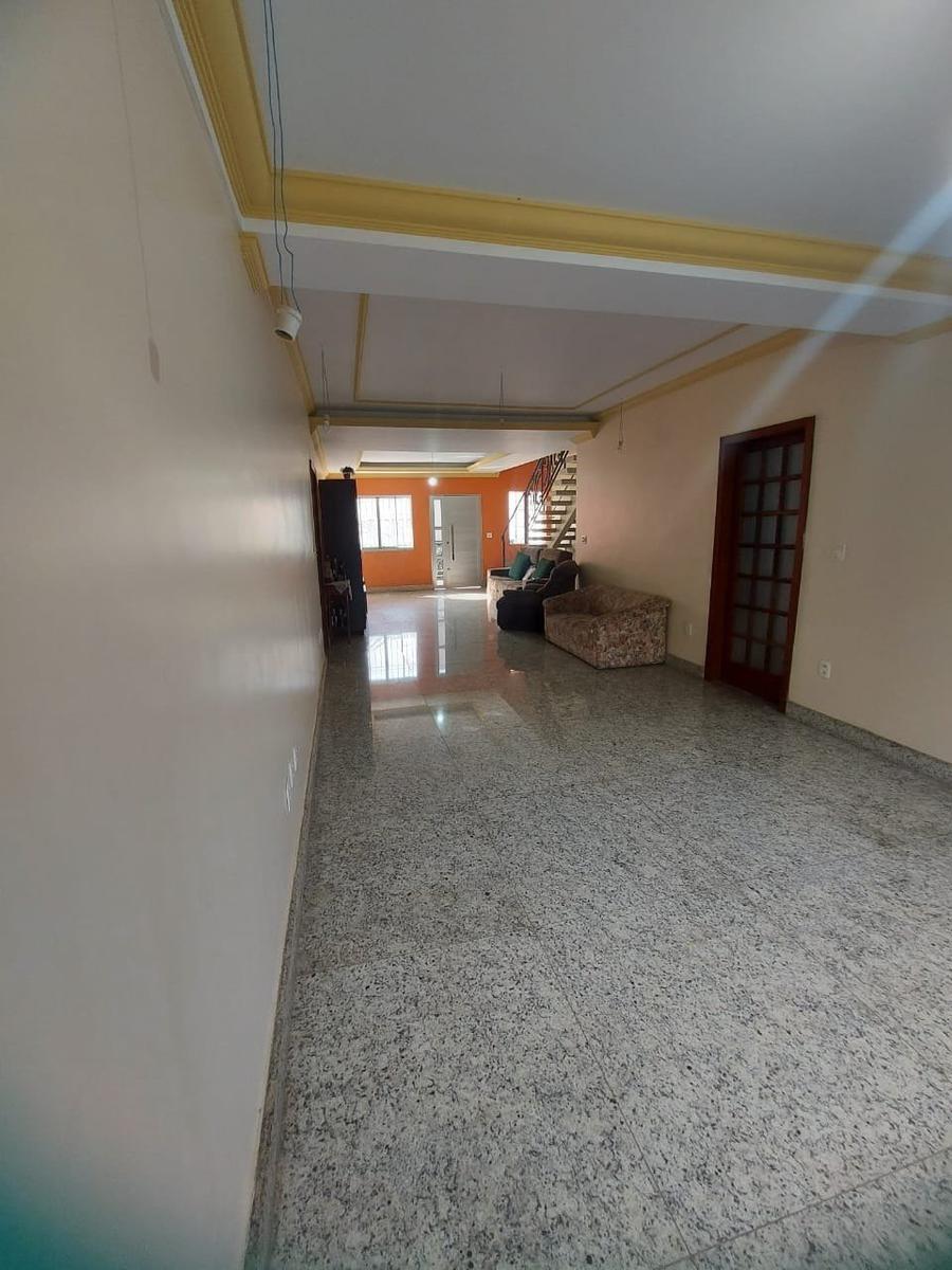 Casa, Nova Floresta, 6 Quartos, 3 Vagas, 4 Suítes