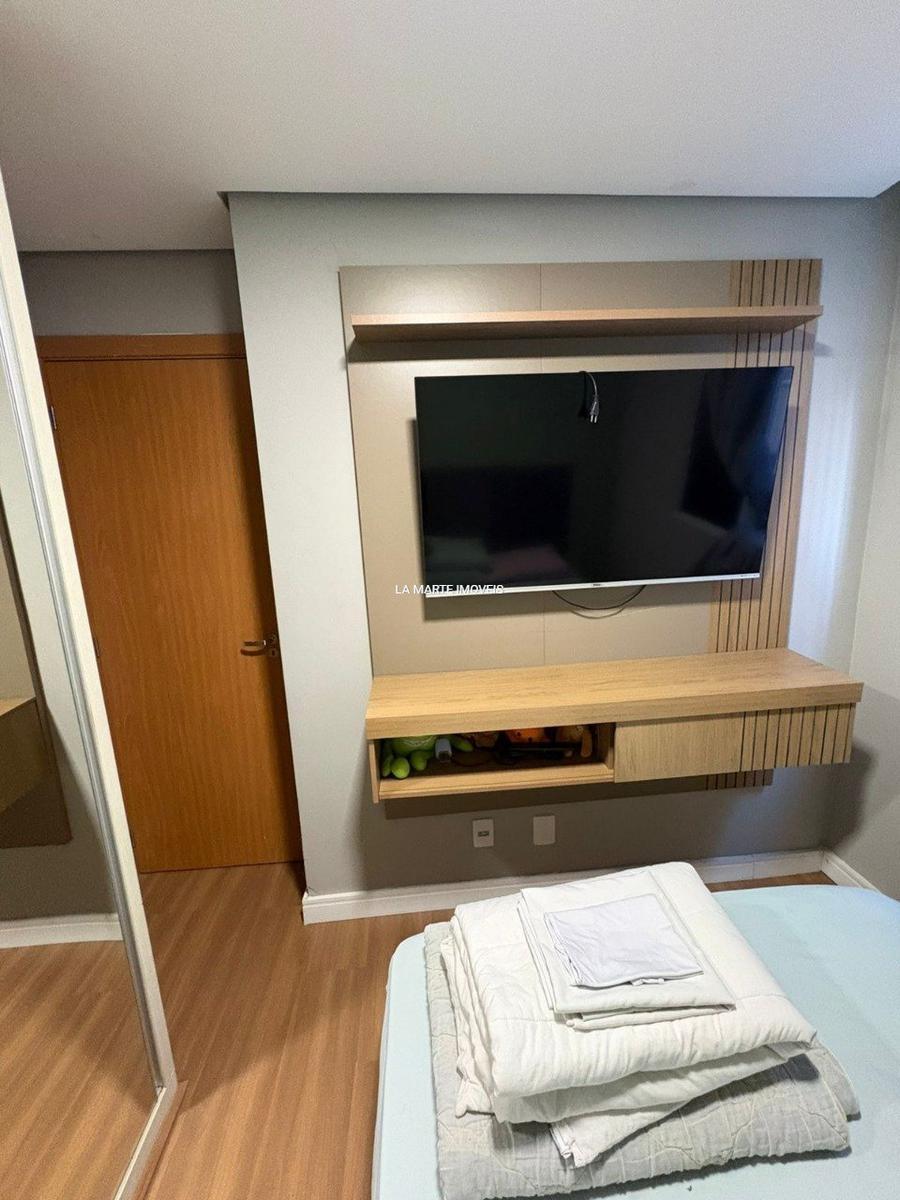 Apartamento, Três Barras, 2 Quartos, 1 Vaga